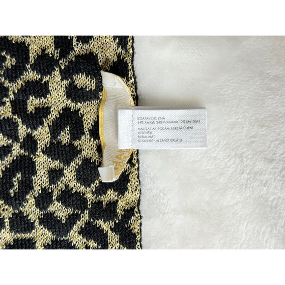 Michael Kors Black Gold Scarf Metallic Shawl Covering Glitter Cheetah Print Logo - Picture 4 of 4